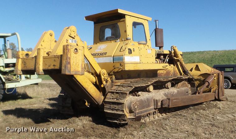 image for item DX9567 1987 Dresser TD25G dozer
