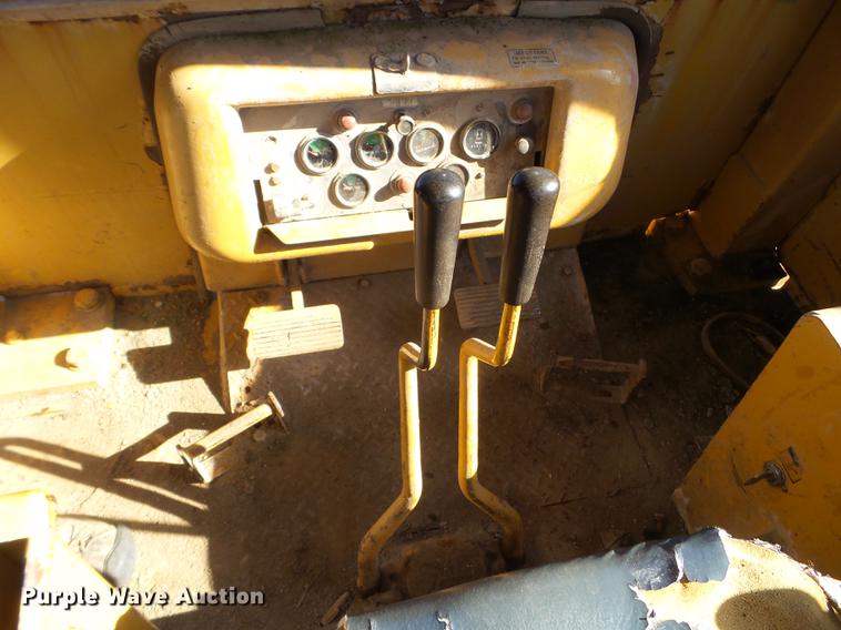 image for item DX9567 1987 Dresser TD25G dozer