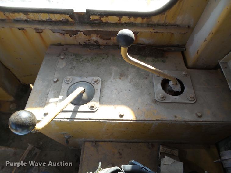 image for item DX9567 1987 Dresser TD25G dozer