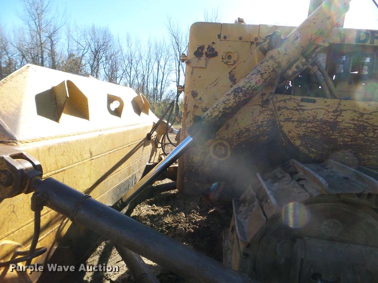 image for item DX9567 1987 Dresser TD25G dozer