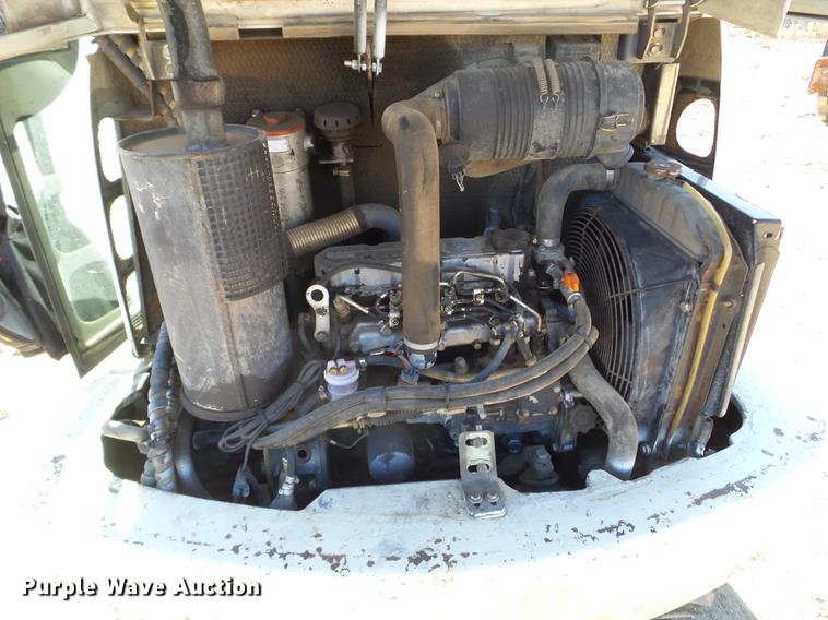 image for item DX9571 2005 Terex HR16 mini excavator