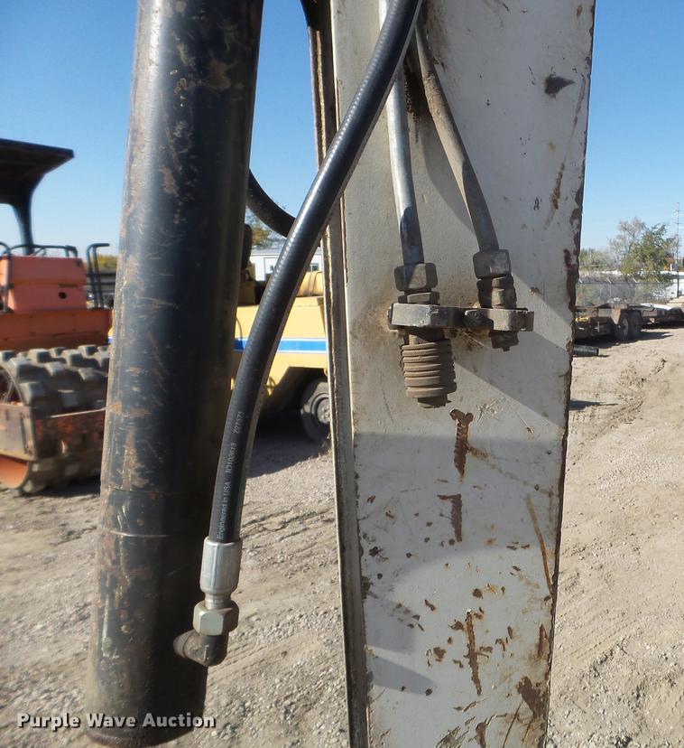 image for item DX9571 2005 Terex HR16 mini excavator