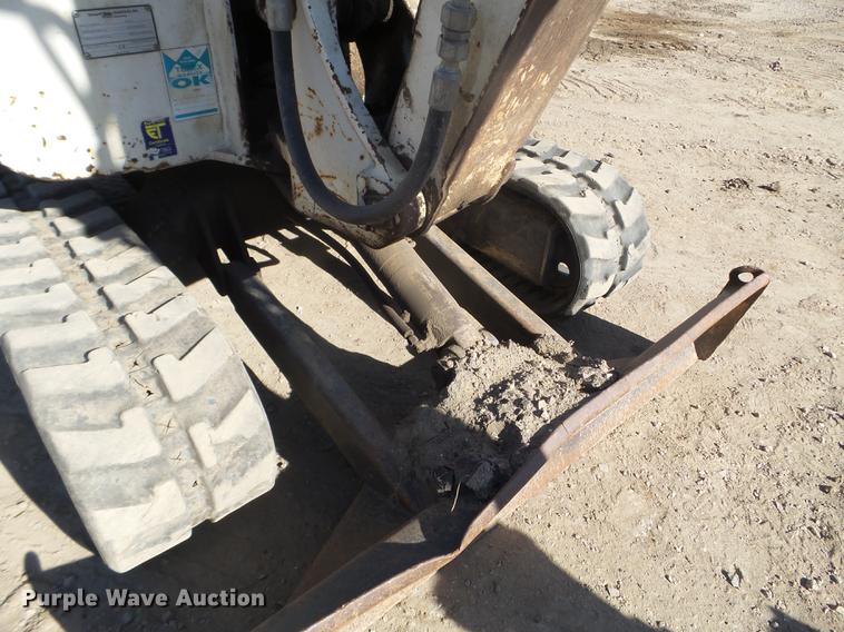 image for item DX9571 2005 Terex HR16 mini excavator