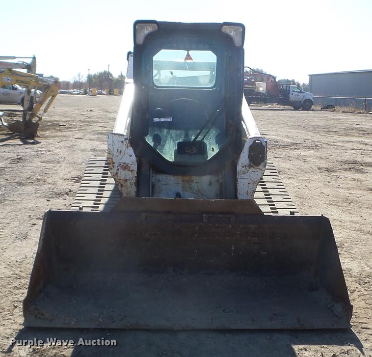 image for item DX9572 2015 Bobcat T770 skid steer