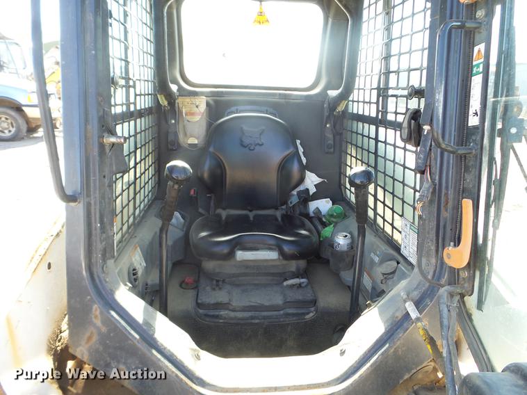 image for item DX9572 2015 Bobcat T770 skid steer