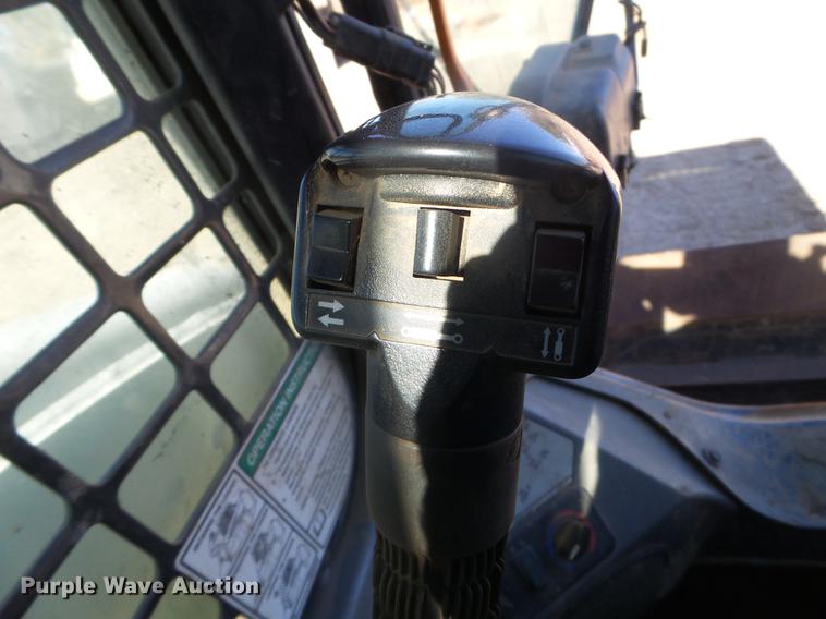 image for item DX9572 2015 Bobcat T770 skid steer