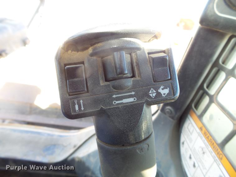 image for item DX9572 2015 Bobcat T770 skid steer