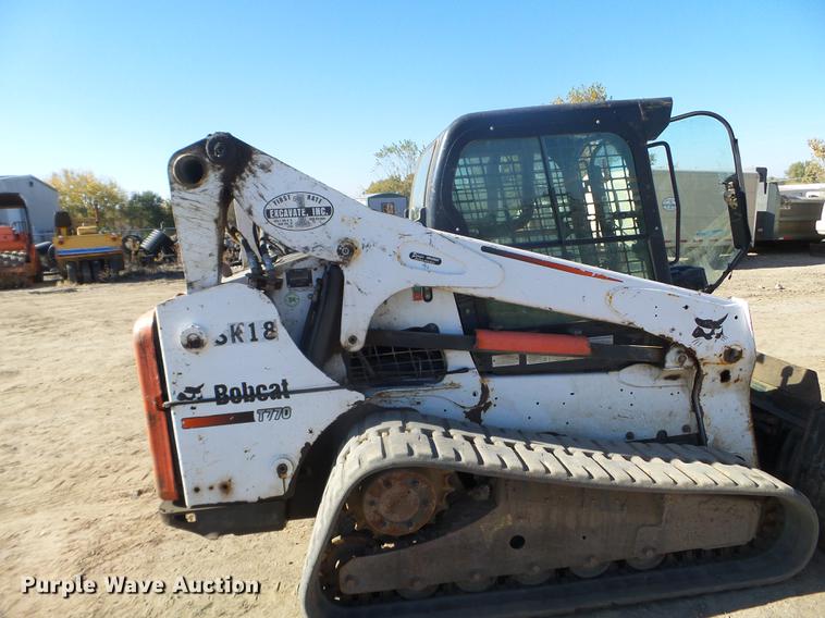 image for item DX9572 2015 Bobcat T770 skid steer