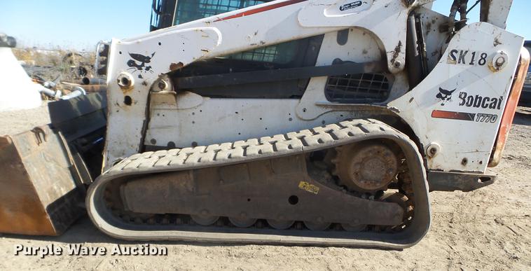 image for item DX9572 2015 Bobcat T770 skid steer