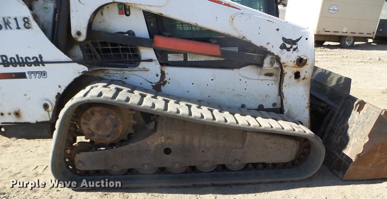image for item DX9572 2015 Bobcat T770 skid steer