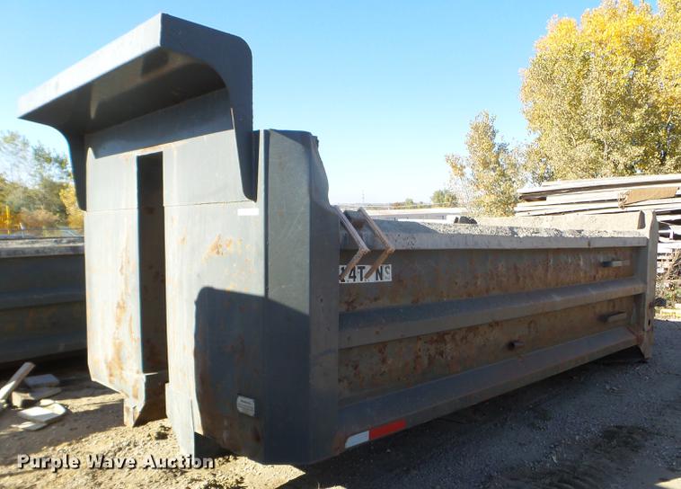 image for item DX9573 Henderson XDX16X44 dump bed