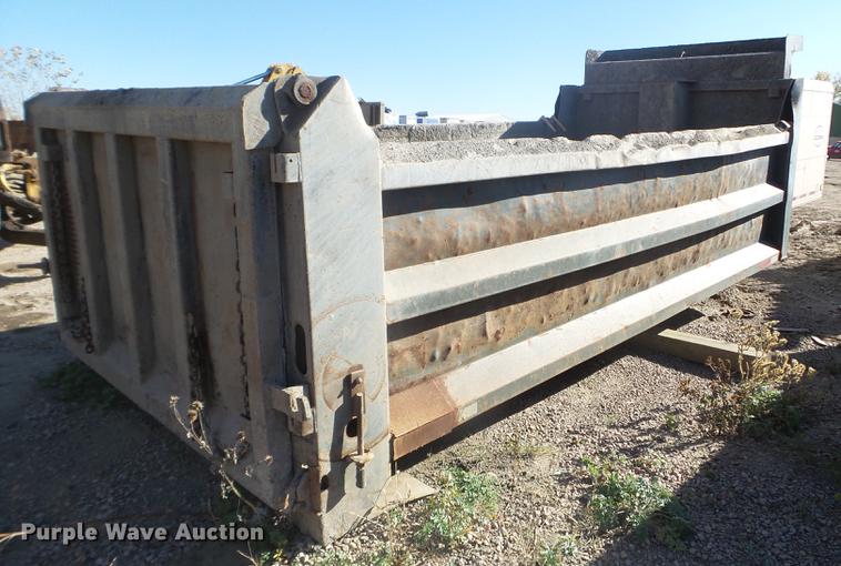 image for item DX9573 Henderson XDX16X44 dump bed