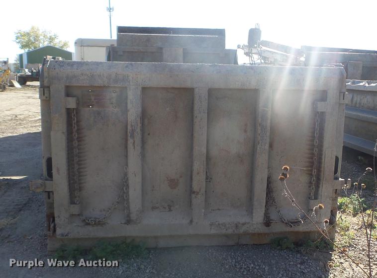 image for item DX9573 Henderson XDX16X44 dump bed