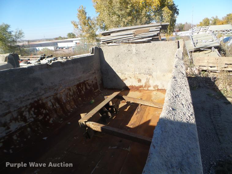 image for item DX9573 Henderson XDX16X44 dump bed