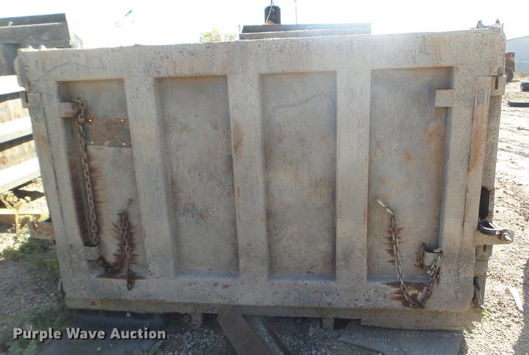 image for item DX9574 Henderson XDX16X44 dump bed