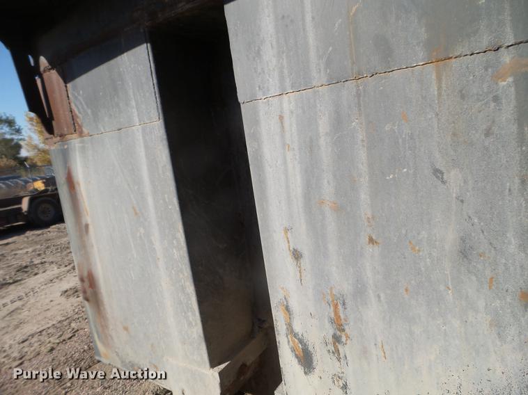 image for item DX9574 Henderson XDX16X44 dump bed