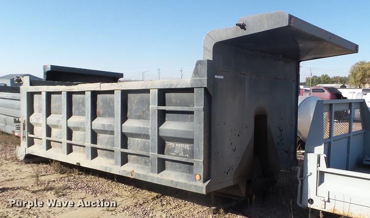 image for item DX9575 Ox Body dump bed