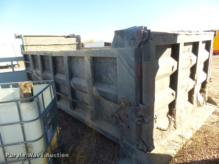 image for item DX9575 Ox Body dump bed