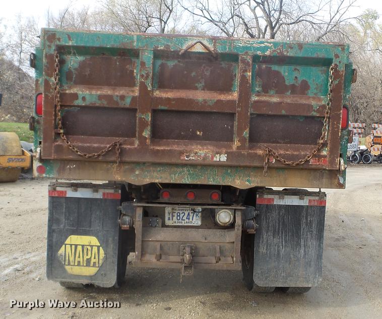 image for item DX9577 1992 Chevrolet Kodiak dump truck