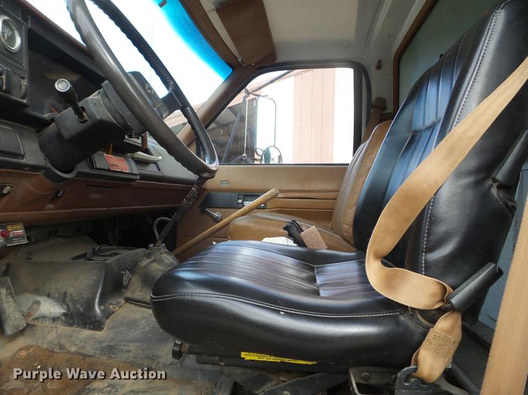image for item DX9577 1992 Chevrolet Kodiak dump truck