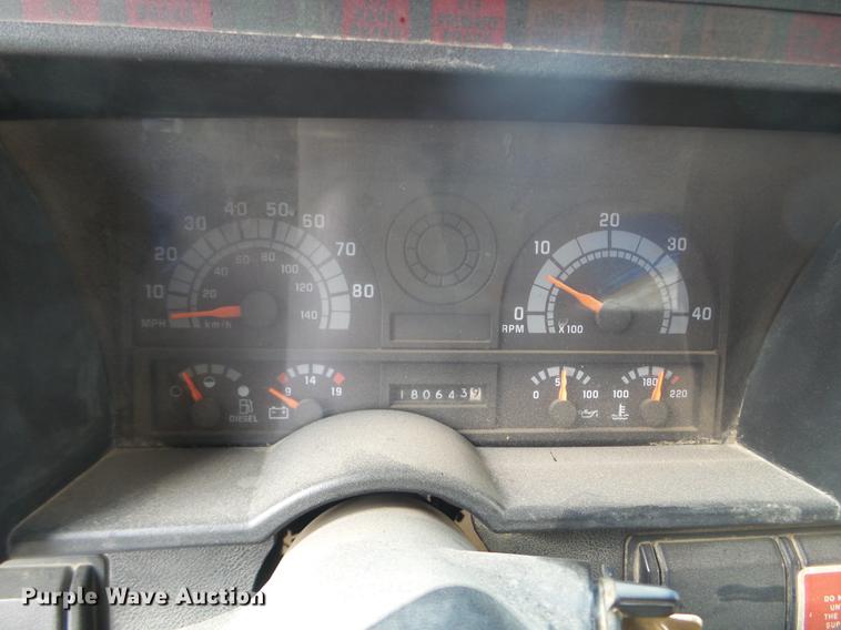 image for item DX9577 1992 Chevrolet Kodiak dump truck