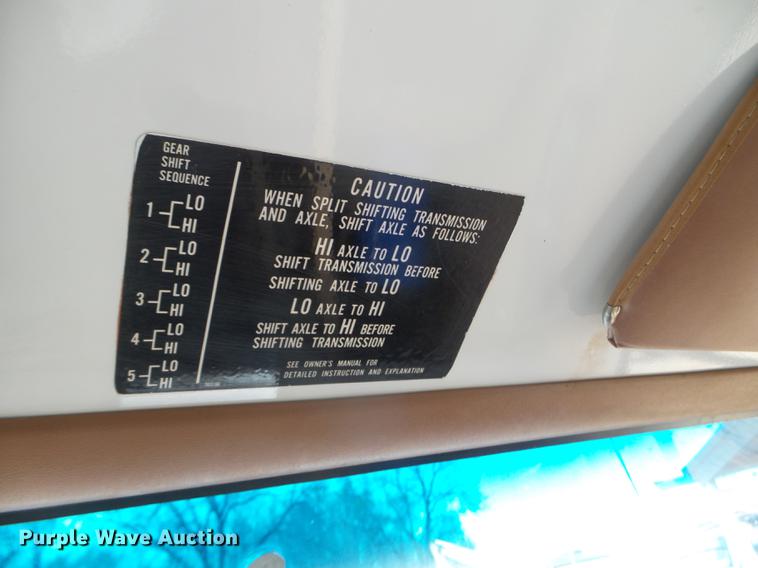 image for item DX9577 1992 Chevrolet Kodiak dump truck