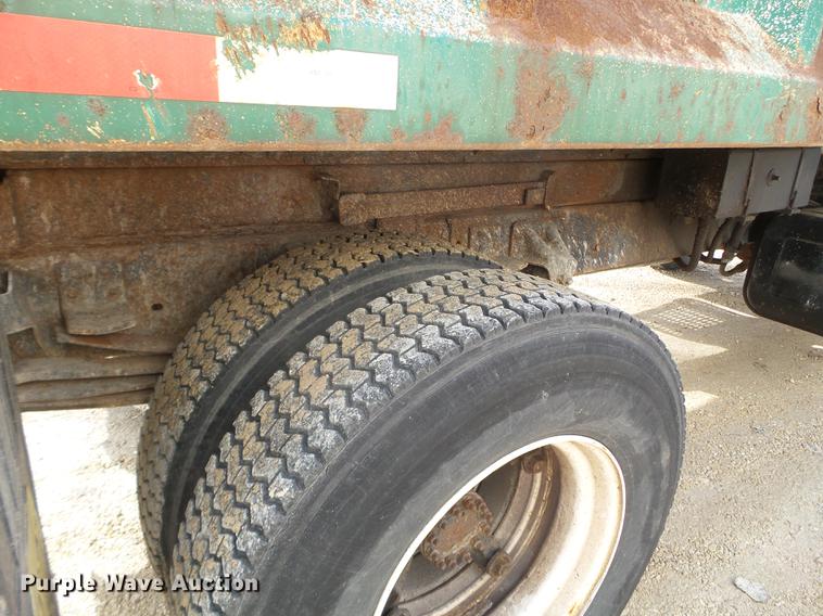 image for item DX9577 1992 Chevrolet Kodiak dump truck