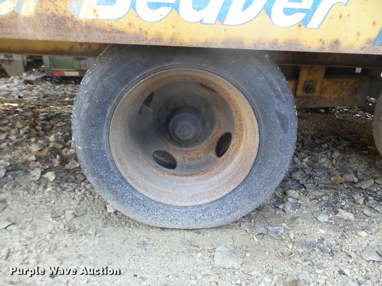 image for item DX9578 1995 Eager Beaver 10HDB equipment trailer