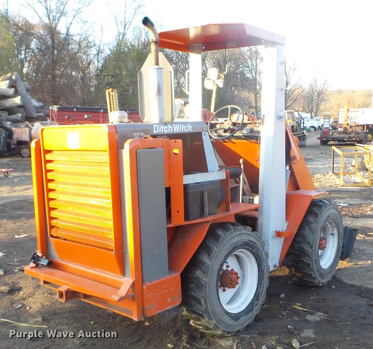 image for item DX9677 Ditch Witch 400LD wheel loader