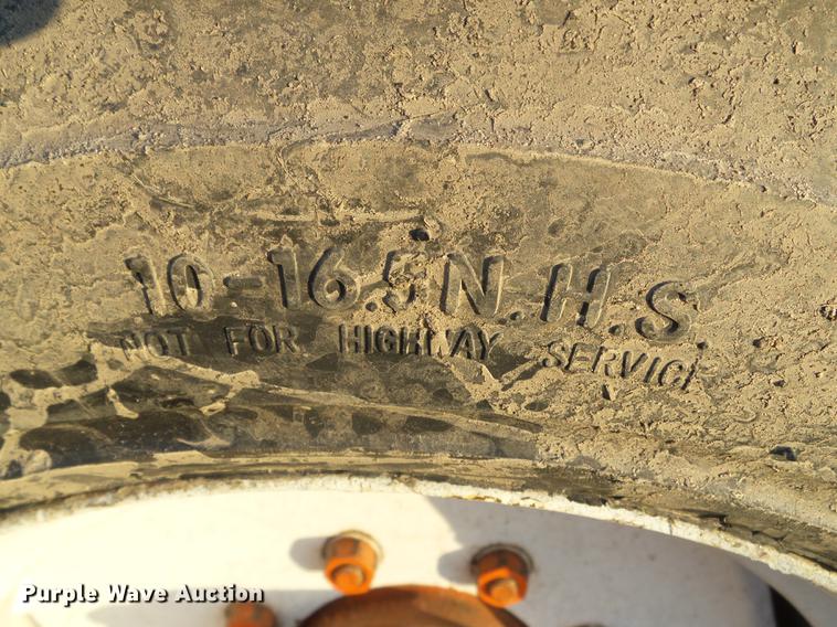 image for item DX9677 Ditch Witch 400LD wheel loader