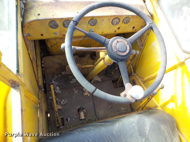 image for item DX9686 Michigan / Clark 75A wheel loader