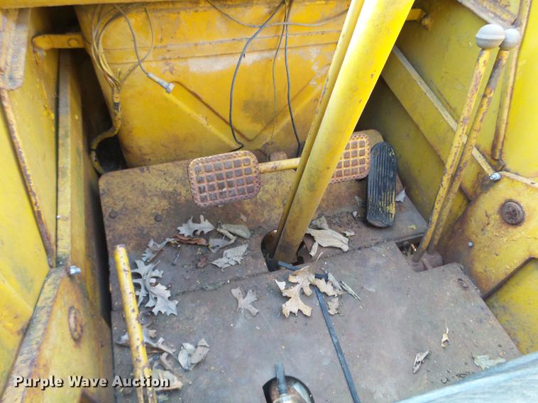 image for item DX9686 Michigan / Clark 75A wheel loader