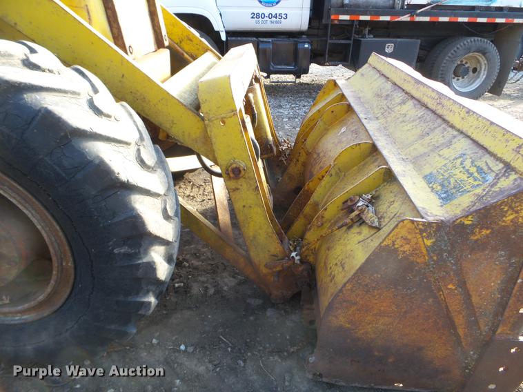 image for item DX9686 Michigan / Clark 75A wheel loader