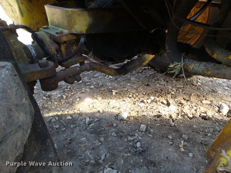 image for item DX9686 Michigan / Clark 75A wheel loader