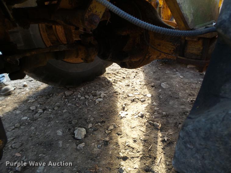 image for item DX9686 Michigan / Clark 75A wheel loader