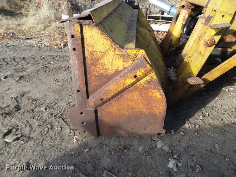 image for item DX9686 Michigan / Clark 75A wheel loader