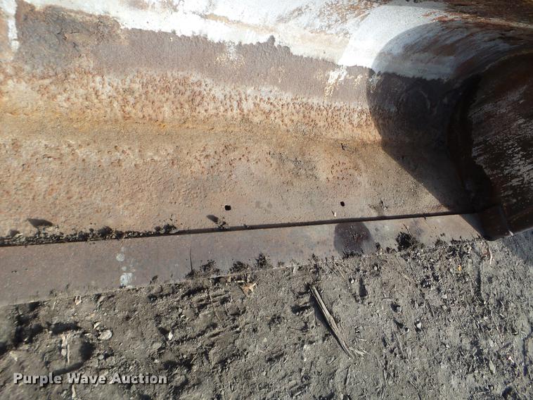 image for item DX9686 Michigan / Clark 75A wheel loader