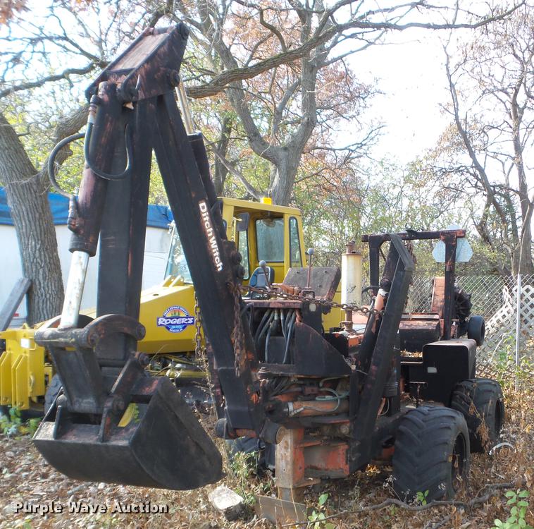 image for item DX9696 Ditch Witch R65 trencher