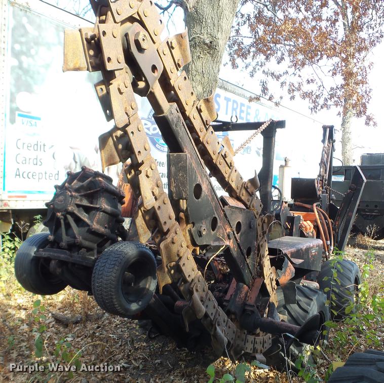 image for item DX9696 Ditch Witch R65 trencher