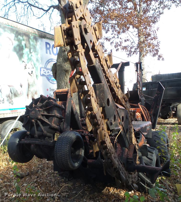 image for item DX9696 Ditch Witch R65 trencher