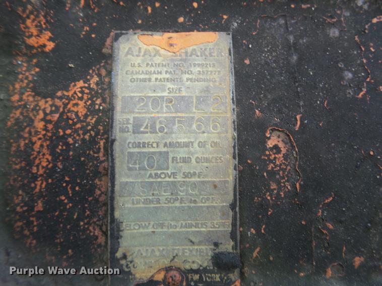 image for item DX9696 Ditch Witch R65 trencher