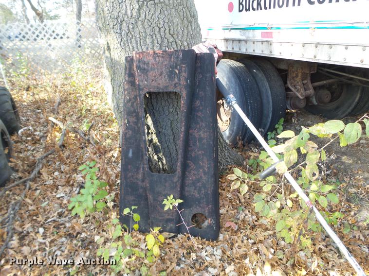 image for item DX9696 Ditch Witch R65 trencher