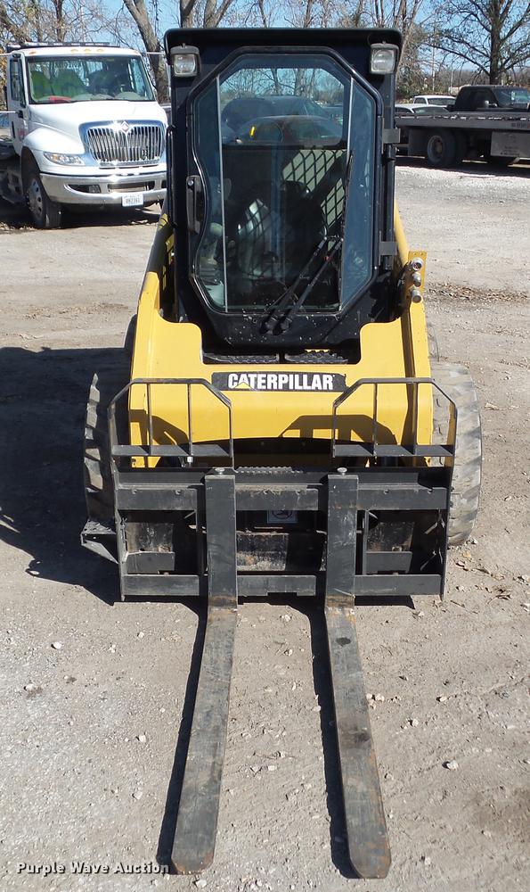 image for item DZ9460 2008 Caterpillar 216B2 skid steer