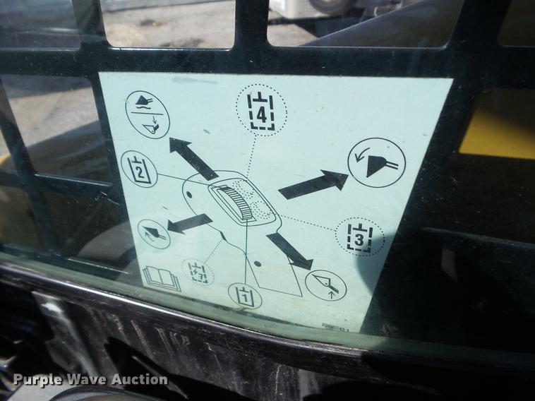 image for item DZ9460 2008 Caterpillar 216B2 skid steer