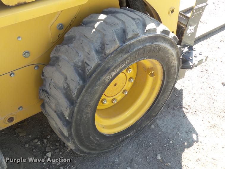 image for item DZ9460 2008 Caterpillar 216B2 skid steer