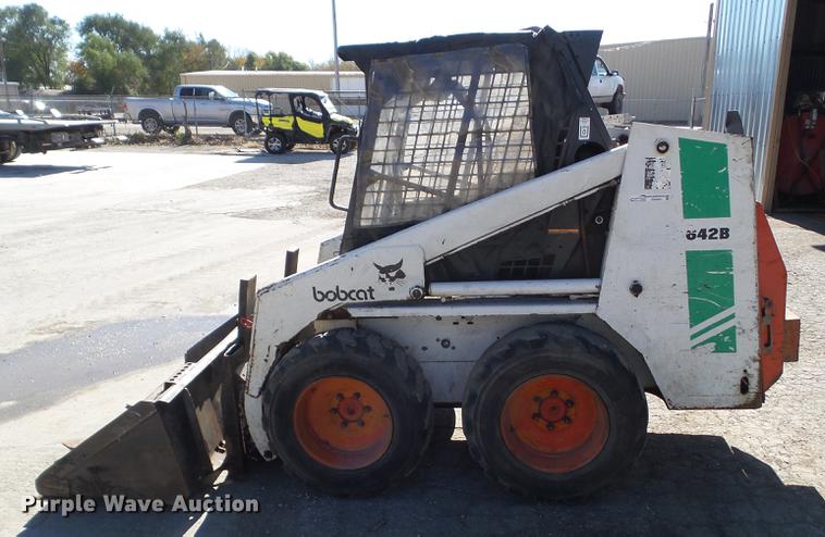 image for item DZ9461 1988 Bobcat 642B skid steer