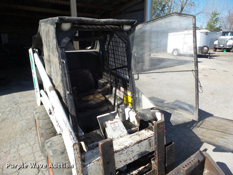 image for item DZ9461 1988 Bobcat 642B skid steer