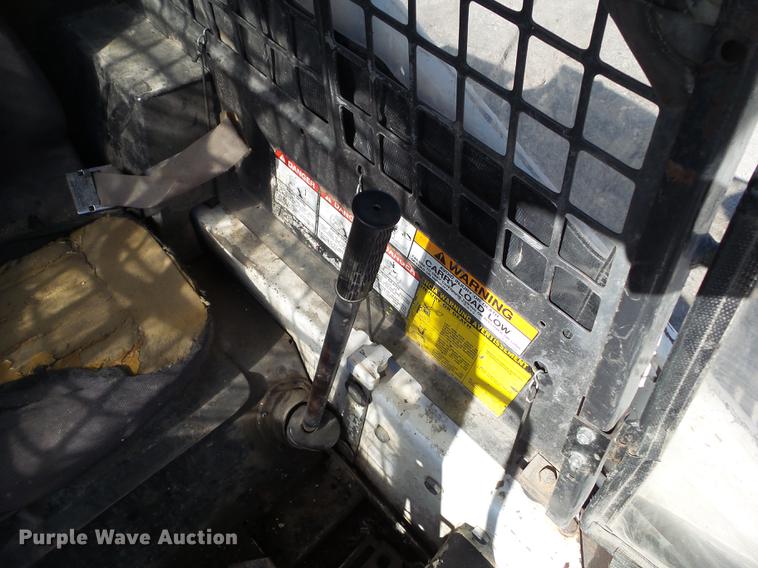 image for item DZ9461 1988 Bobcat 642B skid steer