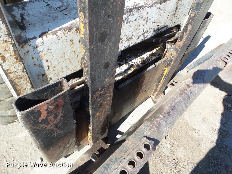 image for item DZ9461 1988 Bobcat 642B skid steer