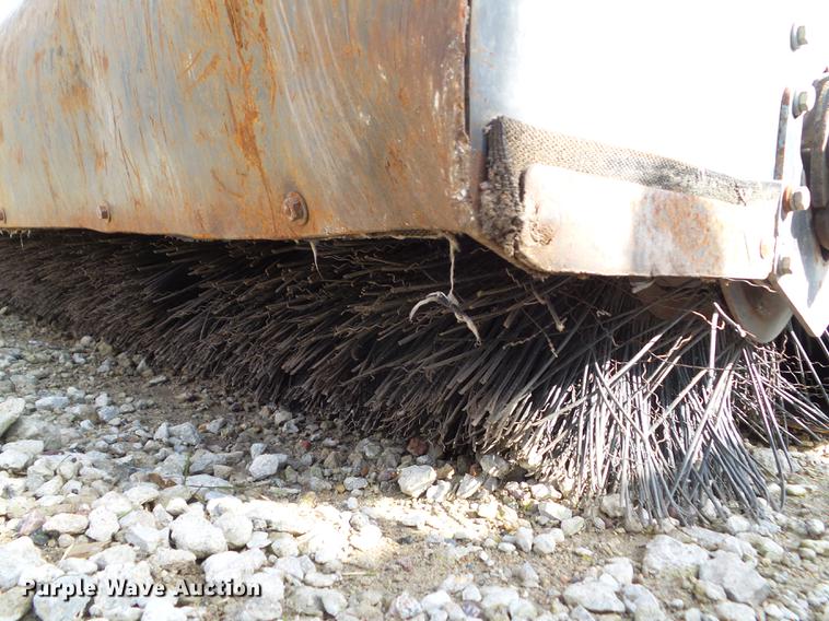 image for item DZ9470 2006 Sweepster 20072M-0022 skid steer sweeper